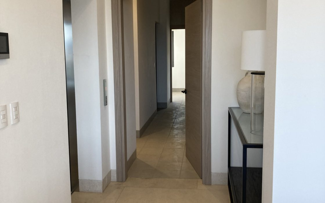 Departamento de lujo, Calle Garza Zada