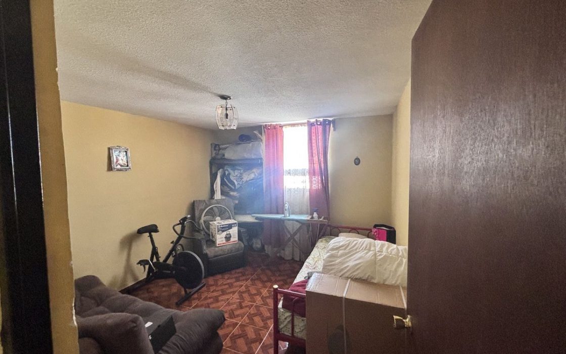 Casa en Valle del Dorado con Local