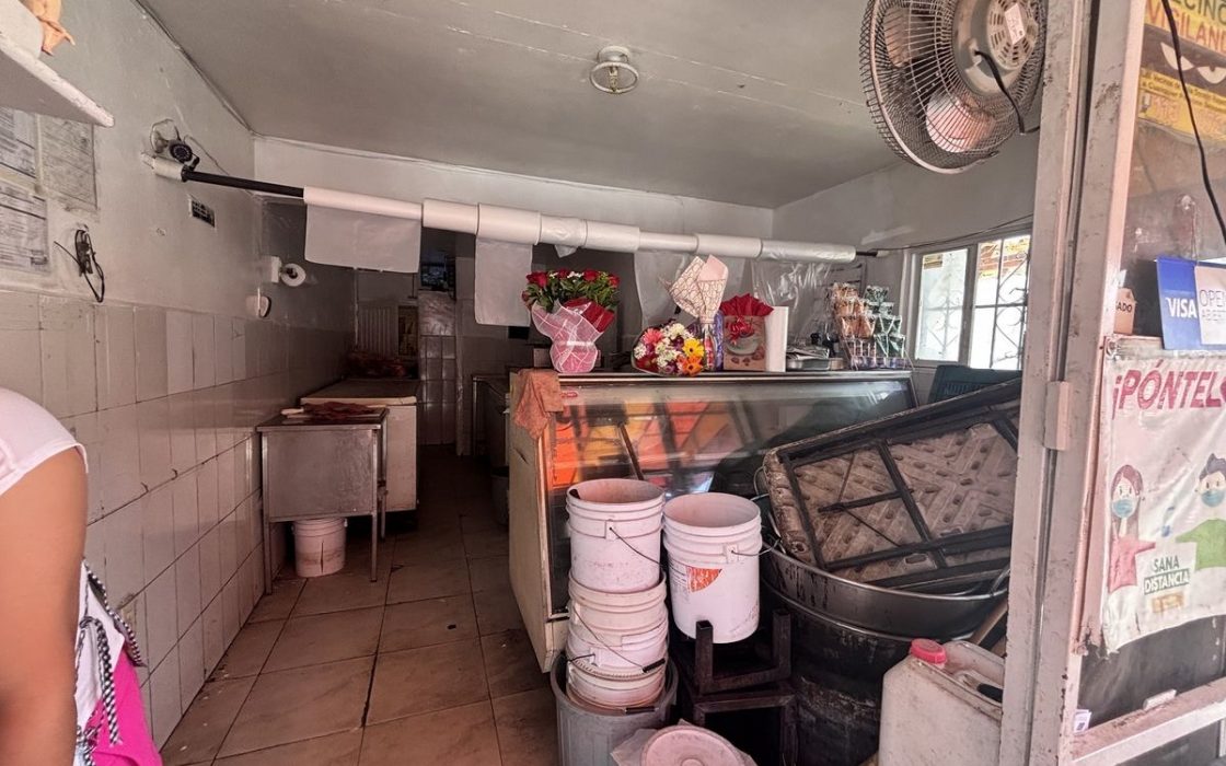 Casa en Valle del Dorado con Local