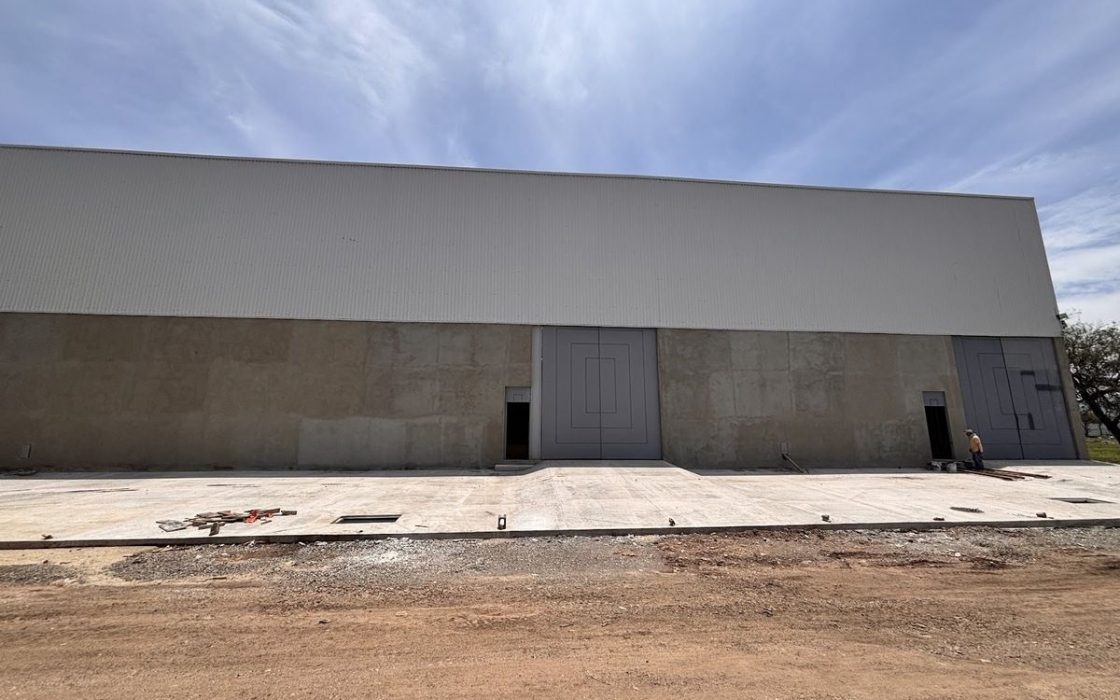 Bodegas industriales y comerciales  (Fco villa esq Morelos)