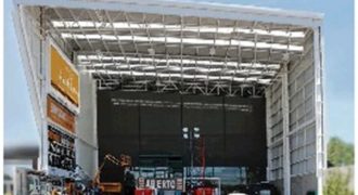 Nave de Exhibicion con Mezzanine